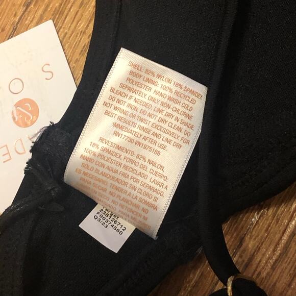 Shade & Shore Black with Gold Bead Detail Cutout Underwire Bikini Top Size 32B - Picture 8 of 9